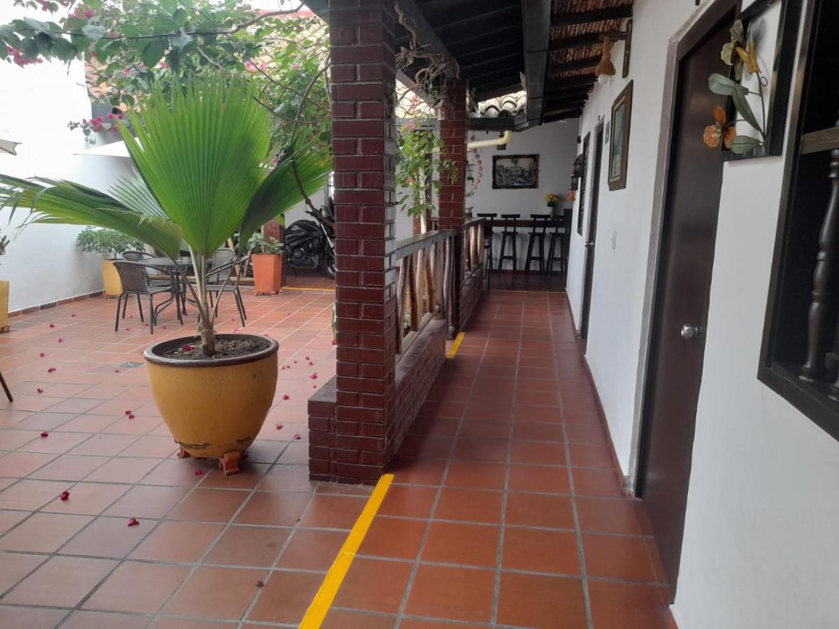 Hotel Colonial San Felipe Giron Exterior photo