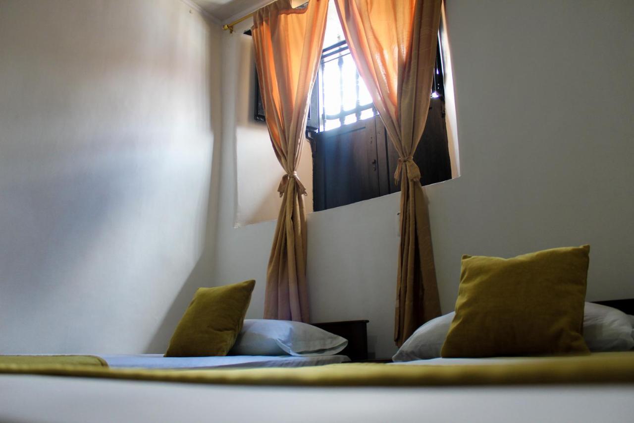 Hotel Colonial San Felipe Giron Exterior photo