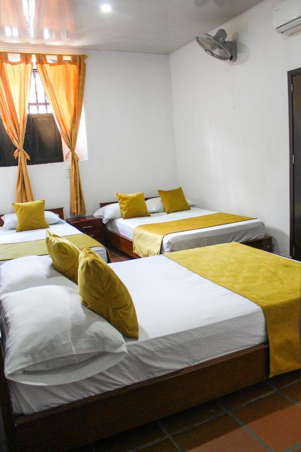 Hotel Colonial San Felipe Giron Exterior photo